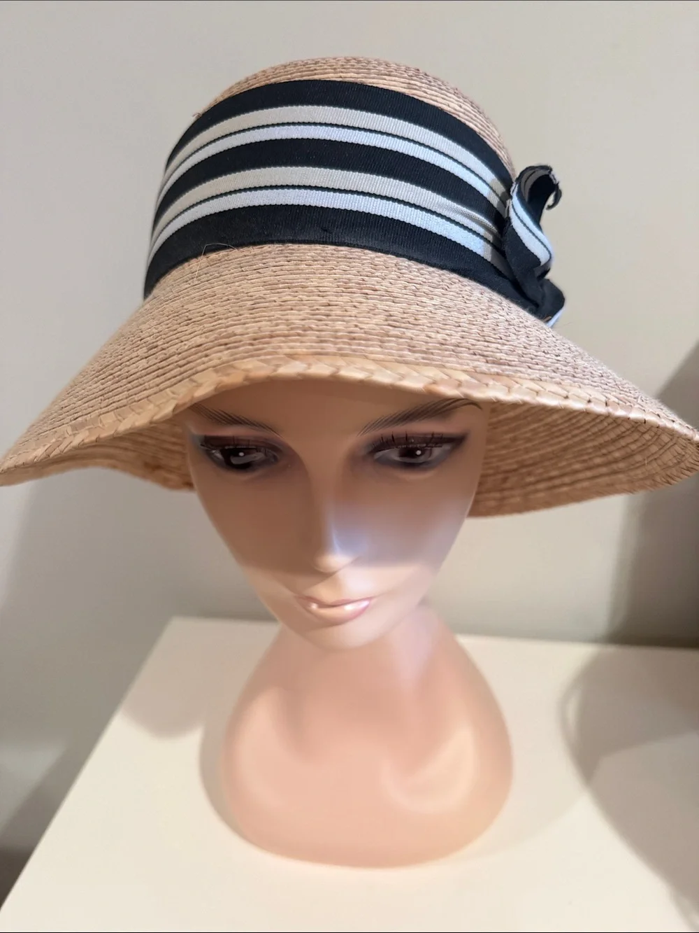 Tula cloche straw hat